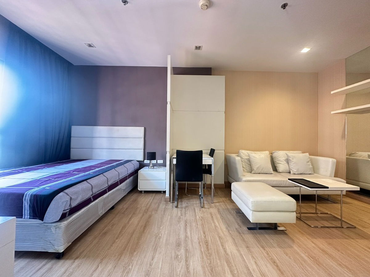 รูป Urbano Absolute | ให้เช่าห้องสตูดิโอ สภาพดี ตกแต่งเรียบร้อย วิวแม่น้ำ ราคาดี มีที่จอดรถ 1 คัน - รูปที่ 1/12