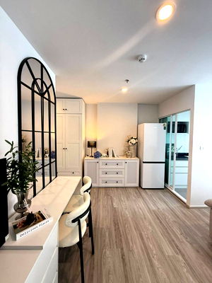 ขายคอนโด : ขาย คอนโด Regent Home Bangna (รีเจ้นท์โฮม บางนา) 28 ตรม. 1 นอน 1 น้ำ ชั้น 20 วิวเมือง จอดรถได้ 1 คัน **ขายพร้อมผู้เช่า**