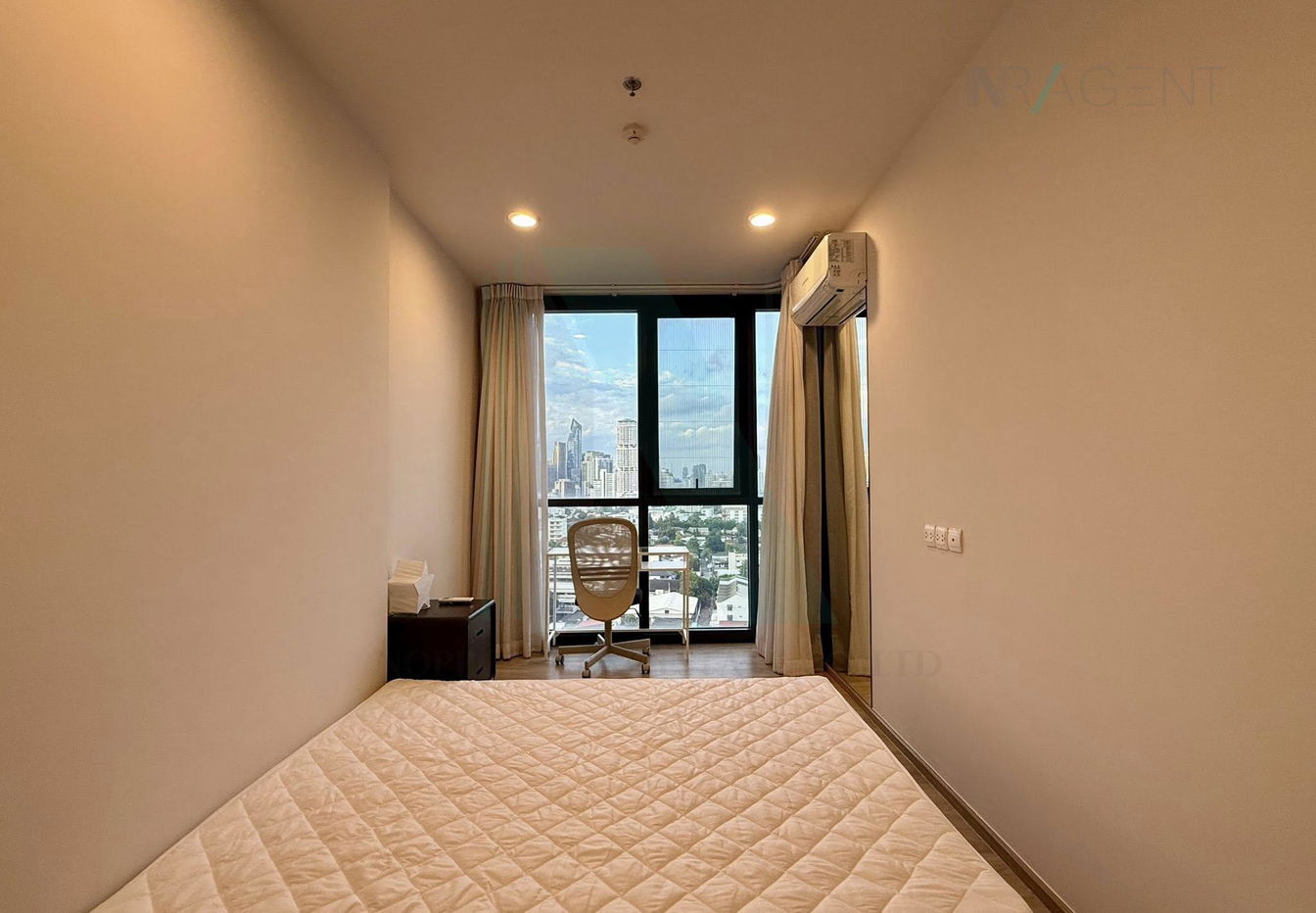 picture 📌 For Rent Condo OKA HAUS SUKHUMVIT 36 Building 1, Floor 15,1 bed room, Room size 35.00 sqm - 3/8