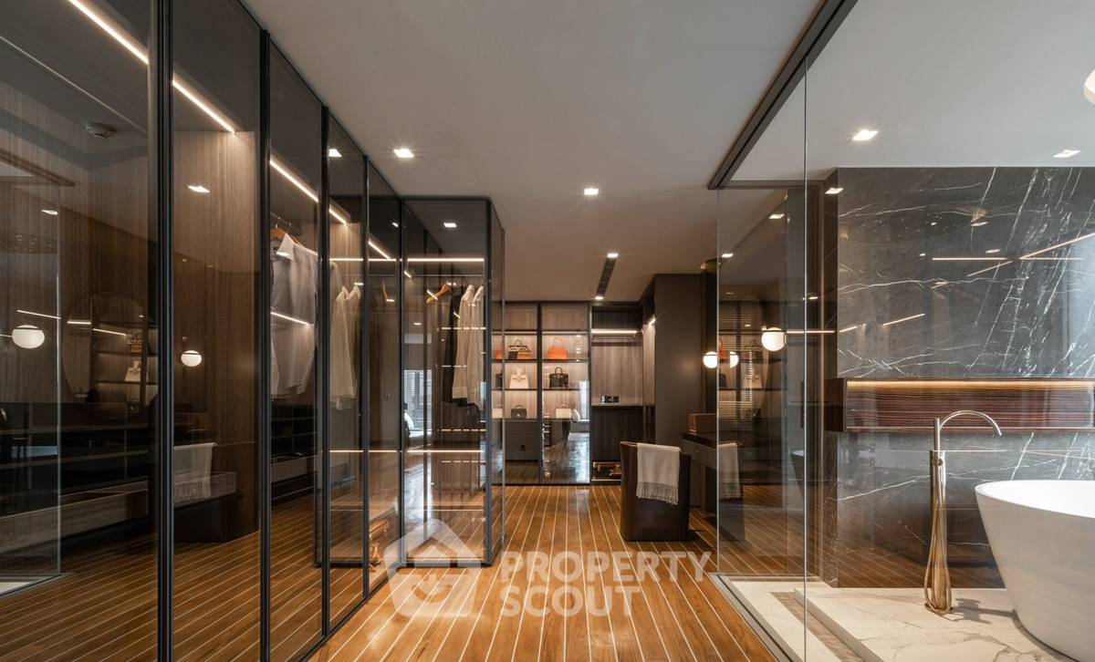 picture 5-BR Duplex at Fynn Sukhumvit 31 near MRT Sukhumvit (ID 1867949) - 2/14