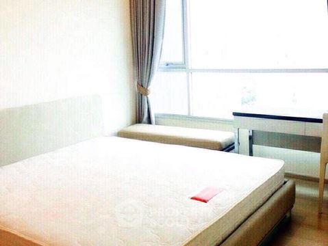2-BR Condo at Life Ratchadapisek near MRT Huai Khwang (ID 491936)