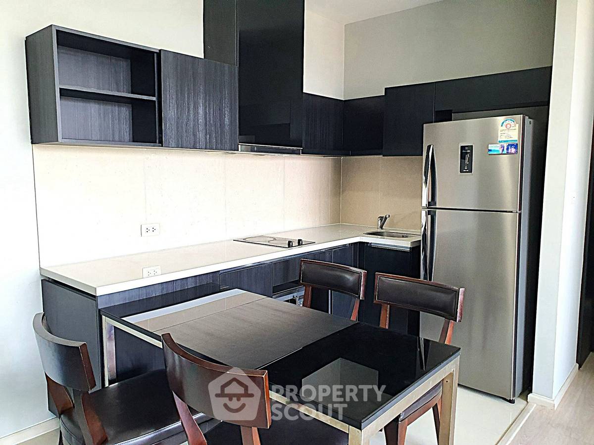picture 2-BR Condo at Rhythm Sukhumvit 44/1 near BTS Phra Khanong (ID 2078613) - 3/7