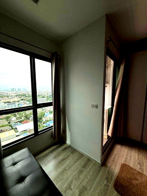 Condos for rent BTS Pak Nam : Knightsbridge sky river     ocean 