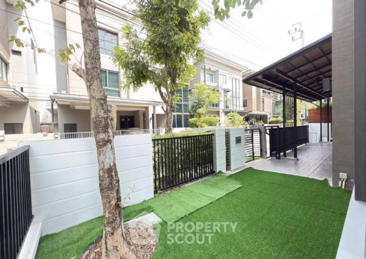 picture 5-BR House near MRT Wong Sawang (ID 2054779) - 6/23