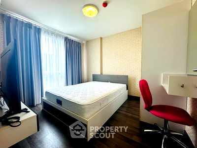 Condos for sale 700 Year Sports Arena Chiang Mai : 1-BR Condo at DVieng Santitham in Chang Phueak (ID 1624534)