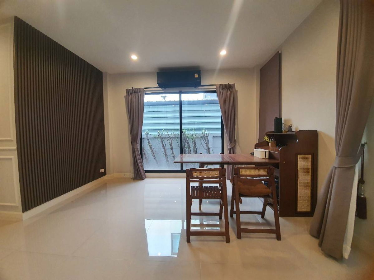 picture For Rent Ninya Kanlapaphruek 3 bedroom 4 bathroom ready to move - 4/9