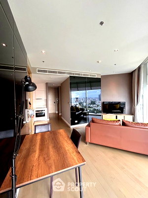 Condos for sale : 2-BR Condo at Magnolias Ratchadamri Boulevard near BTS Ratchadamri (ID 2320085)