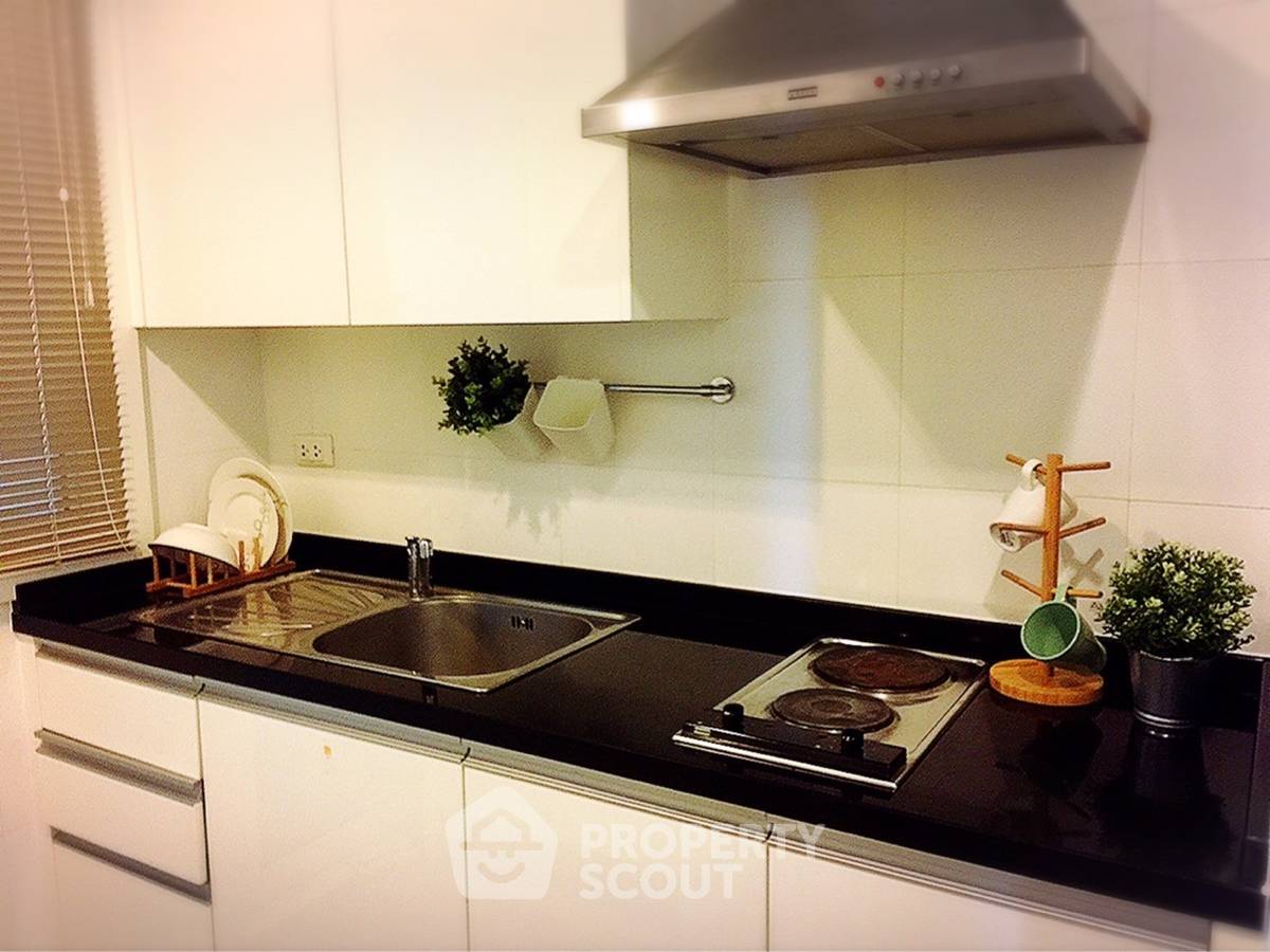 picture 1-BR Condo at Siri Residence Sukhumvit near BTS Phrom Phong (ID 2080754) - 14/16