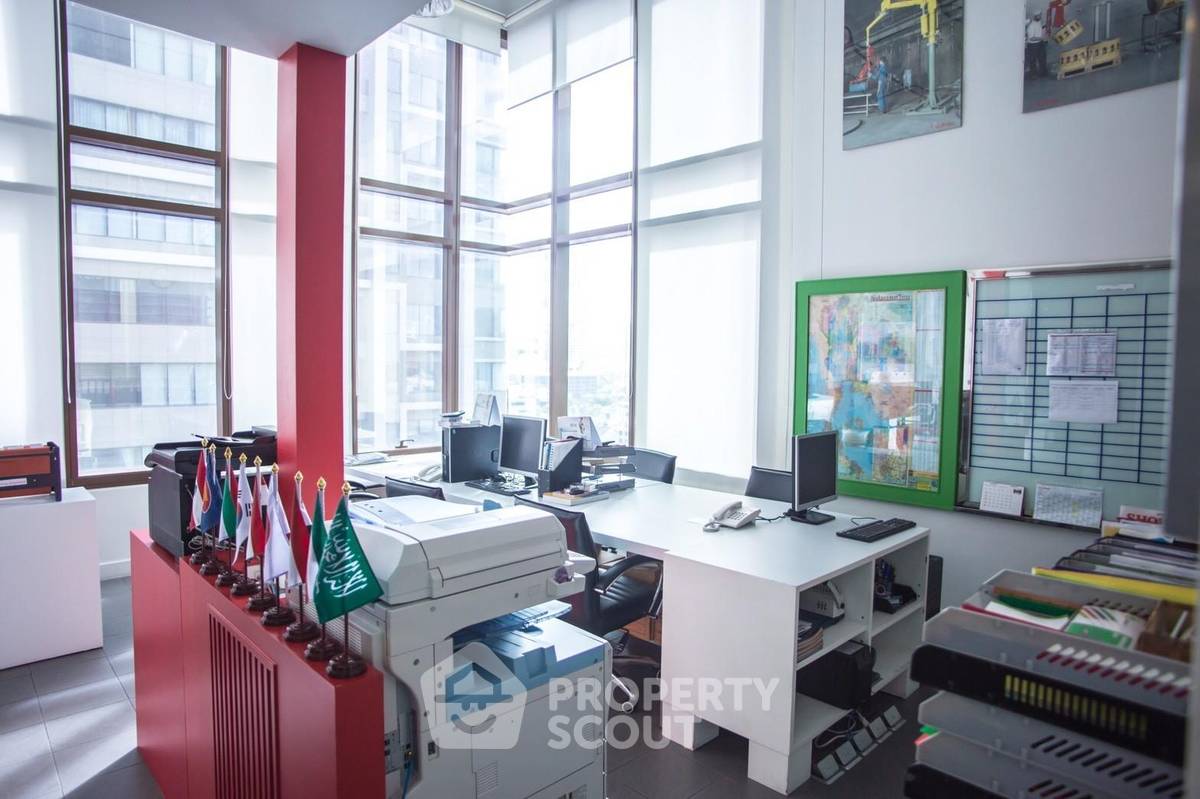 picture 1-BR Condo at The Emporio Place near MRT Queen Sirikit National Convention Centre (ID 452592) - 8/8