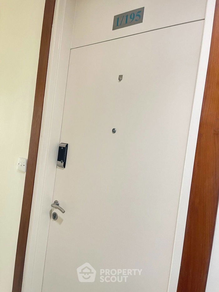 picture 2-BR Condo at Silom Grand Terrace Condominium near BTS Sala Daeng (ID 2191072) - 9/21