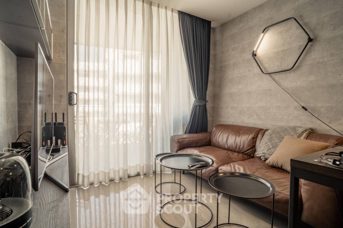 picture 2-BR Condo at Down Town 49 near BTS Phrom Phong (ID 1390514) - 2/11