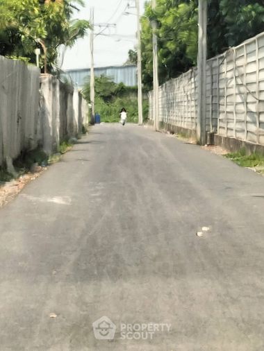 Land for sale, 265 sq wah, Khan Na Yao