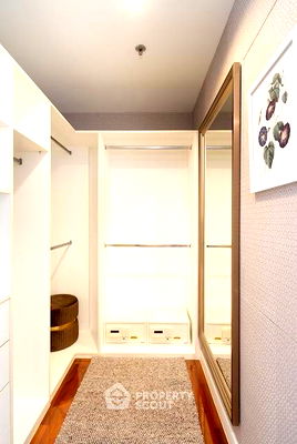 Condos for rent BTS Phrom Phong : 2-BR Condo at Baan Siri 24 near BTS Phrom Phong (ID 2068632)