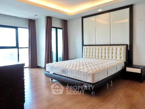 picture 3-BR Condo at Sathorn Gardens near MRT Si Lom (ID 1463300) - 11/12
