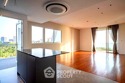 Condos for sale : 1-BR Condo For Sale, The Cove Wongamat, Near Pattaya North 📍 (ID 1239012)