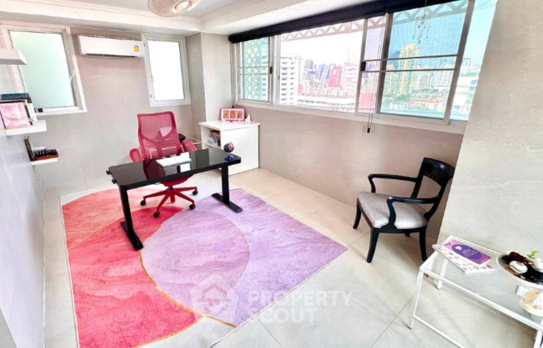 picture 5-BR Condo at Supalai Place Sukhumvit 39 near BTS Phrom Phong (ID 1883009) - 7/7