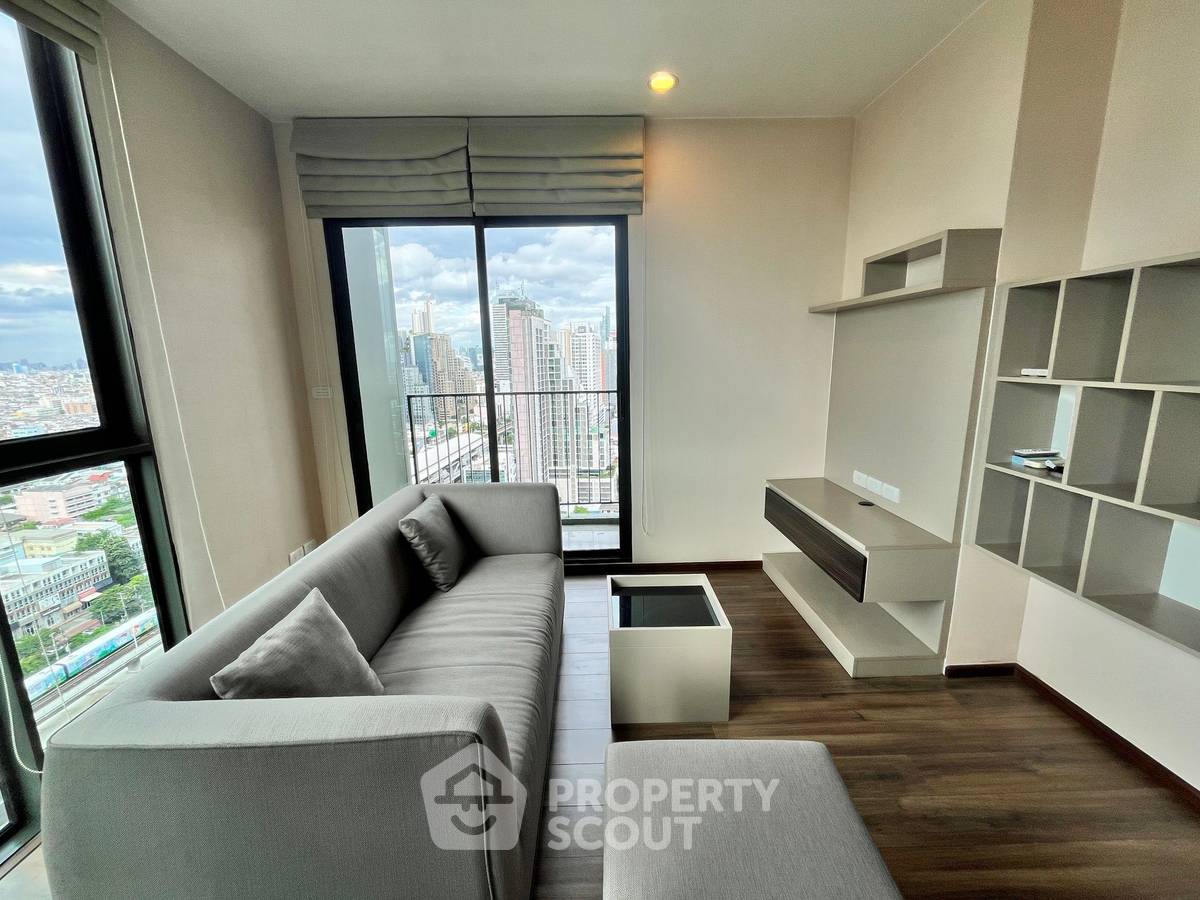picture 2-BR Condo at Teal Sathorn-Taksin near BTS Wongwian Yai (ID 2166153) - 1/12