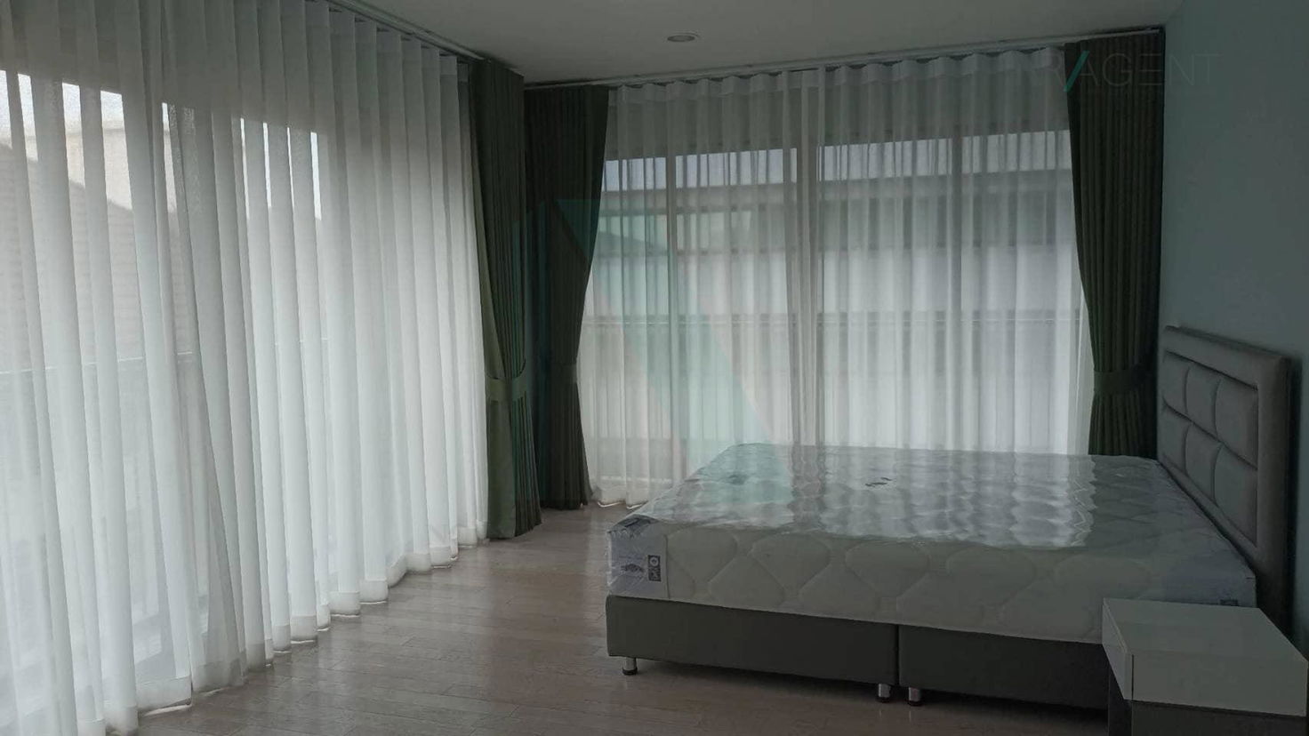 picture 🎉 For rent condo NOBLE SOLO Building 1, Floor 7,1 bed room, Room size 70.00 sqm - 1/8