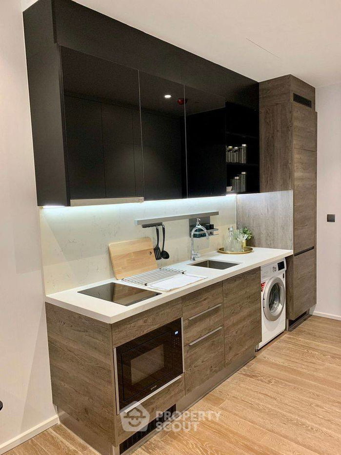 picture 1-BR Condo at Muniq Langsuan near BTS Ratchadamri (ID 1526542) - 9/13