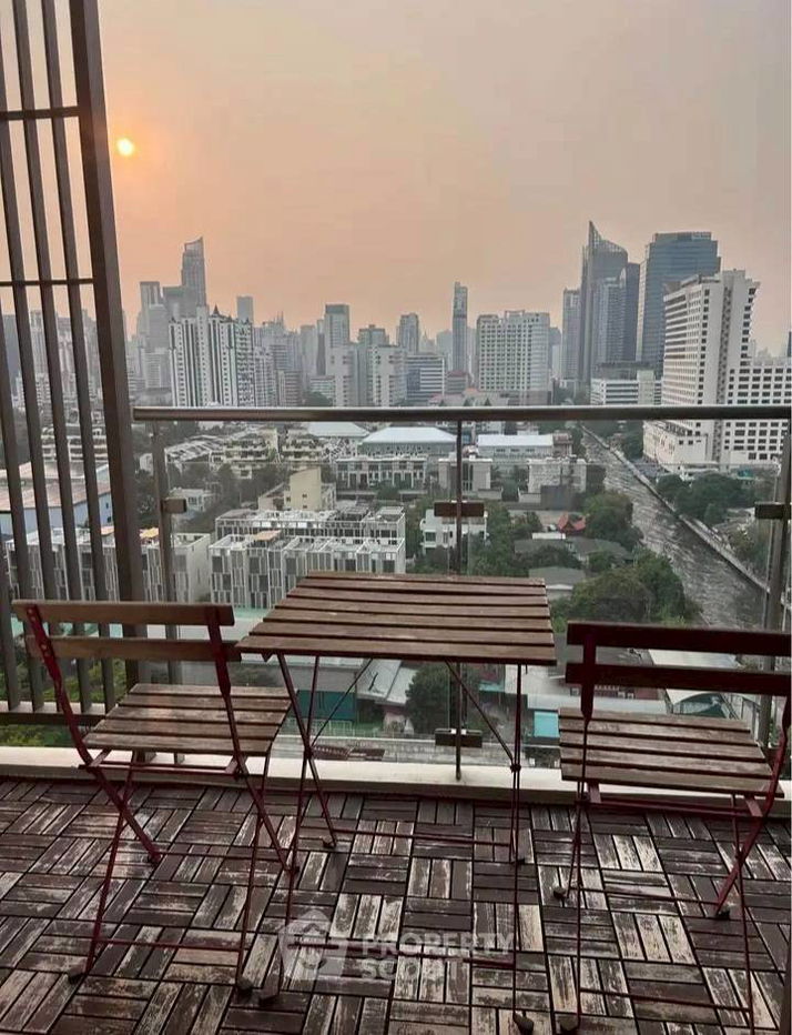 รูป คอนโด 2-ห้องนอน ที่ ศุภาลัย โอเรียนทัล สุขุมวิท 39 ใกล้ MRT เพชรบุรี (ID 2315484) - รูปที่ 3/5