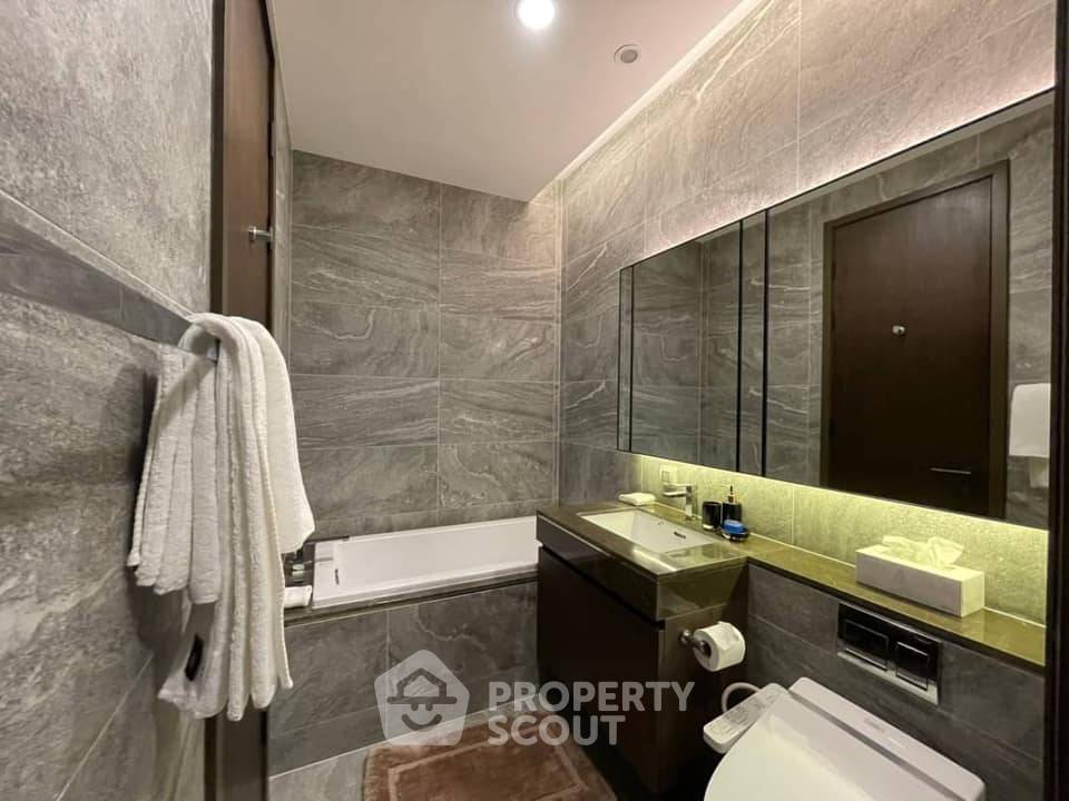 รูป คอนโด 1-ห้องนอน ที่ ดิ เอส สุขุมวิท 36 ใกล้ BTS ทองหล่อ (ID 436324) - รูปที่ 3/9