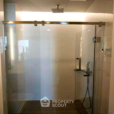 ขายคอนโด : คอนโด 1-ห้องนอน ที่ เดอะ รูม สุขุมวิท 69 ใกล้ BTS พระโขนง (ID 2143693)