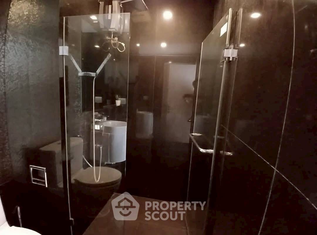 picture 2-BR Condo at Rhythm Sukhumvit 36-38 near BTS Thong Lor (ID 2079642) - 16/20