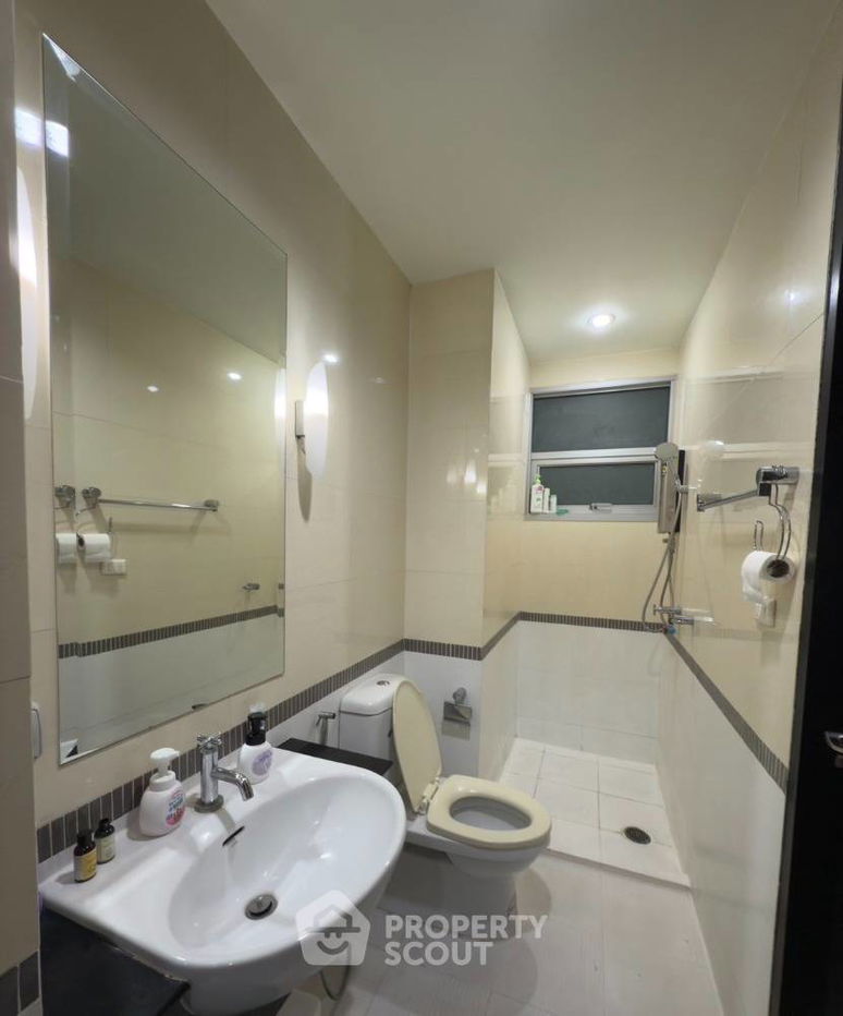 picture 2-BR Condo at Baan Klang Krung Siam-Pathumwan Condominium near BTS Ratchathewi (ID 2031965) - 10/10