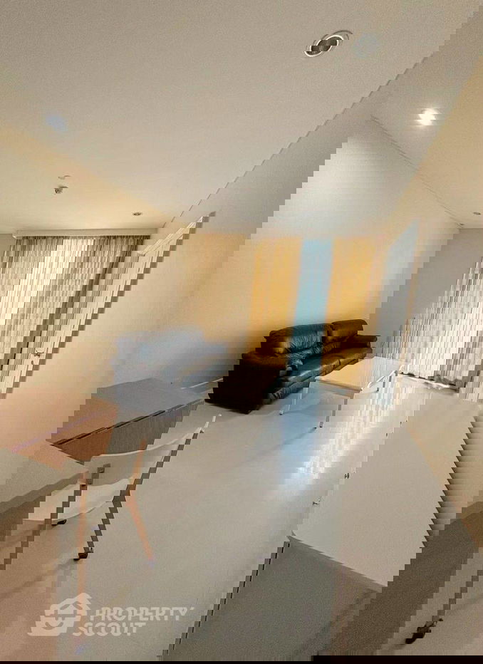 picture 1-BR Condo at Aguston Sukhumvit 22 near MRT Queen Sirikit National Convention Centre (ID 2320732) - 4/8