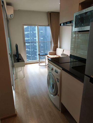 code : D78 ให้เช่าคอนโด โนเบิล รีวอลฟ์ 2 รัชดา (Noble Revolve 2 Ratchada) | 26 ตร.ม. ชั้น 26 วิวสวย ตกแต่งหรู ติด MRT ศูนย์วัฒนธรรม