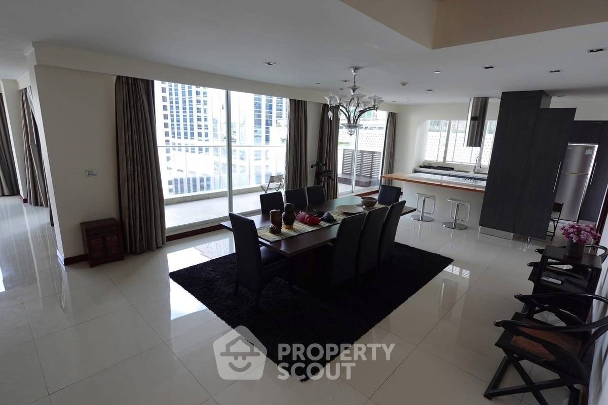 picture 3-BR Condo at Le Raffine Jambunuda Sukhumvit 31 near BTS Phrom Phong (ID 1906391) - 8/18
