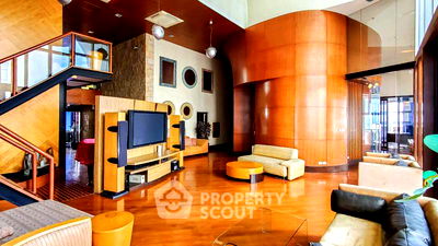 Condos for sale Sathon : 4-BR Condo at Sathorn Park Place Condominium near MRT Lumphini (ID 1839404)