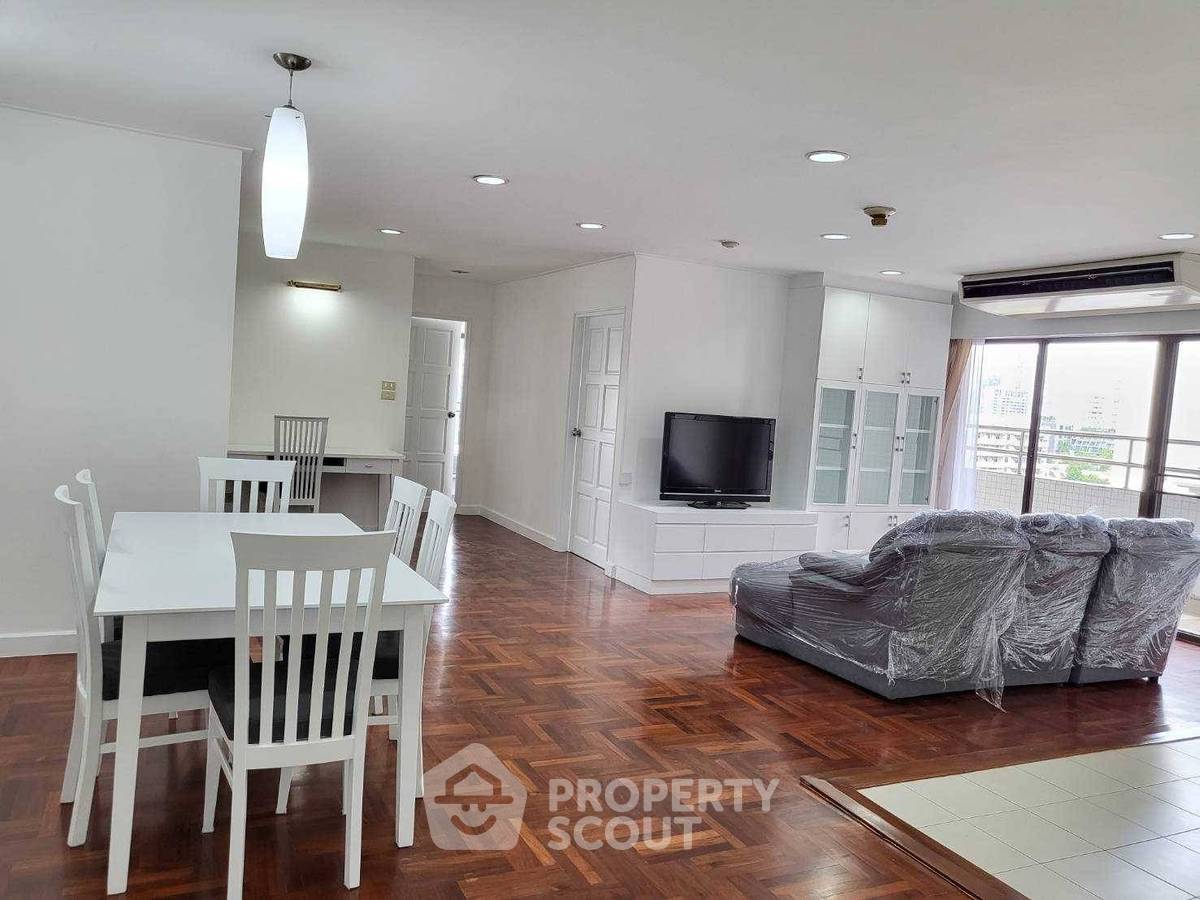 รูป คอนโด 3-ห้องนอน ที่ ริชมอนด์ พาเลส คอนโดมิเนียม ใกล้ BTS พร้อมพงษ์ (ID 1342800) - รูปที่ 3/15