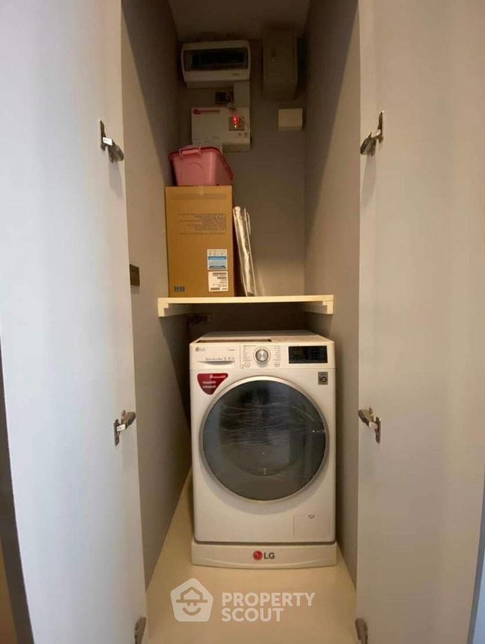 picture 2-BR Condo at M Silom near BTS Chong Nonsi (ID 1470333) - 9/17