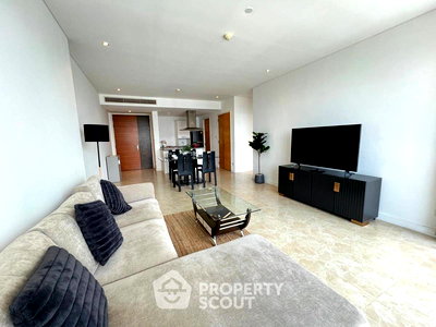 Condos for sale : 2-BR Condo at Fullerton Sukhumvit near BTS Ekkamai (ID 1906393)