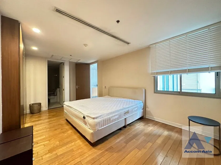 รูป 🔼🔽 AccomA 📩 Pet friendly 2 BR Condominium @The Legend Saladaeng (1512622) - รูปที่ 7/16