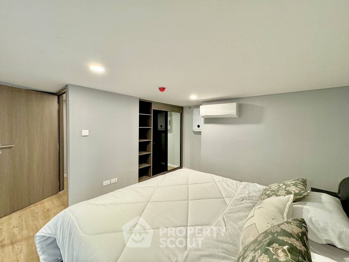 picture 3-BR Condo at Landmark @MRTA Station in Bang Kapi (ID 2078981) - 12/17