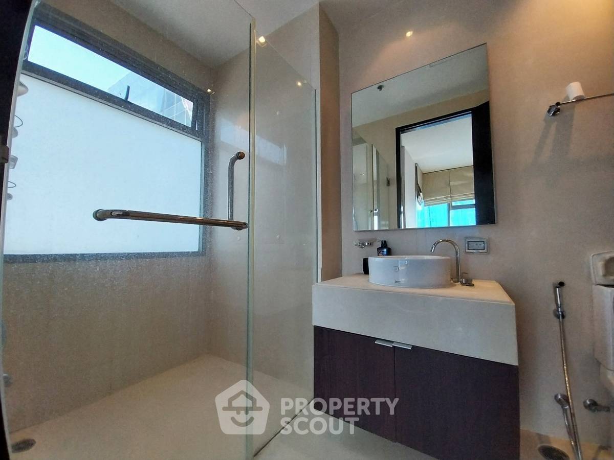 picture 2-BR Condo at The Madison near BTS Phrom Phong (ID 2070485) - 12/20