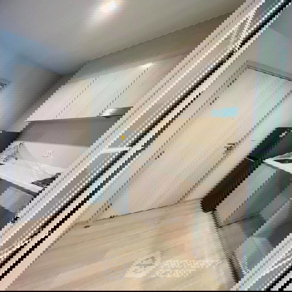 picture 1-BR Condo at Life One Wireless near BTS Phloen Chit (ID 2048041) - 3/9