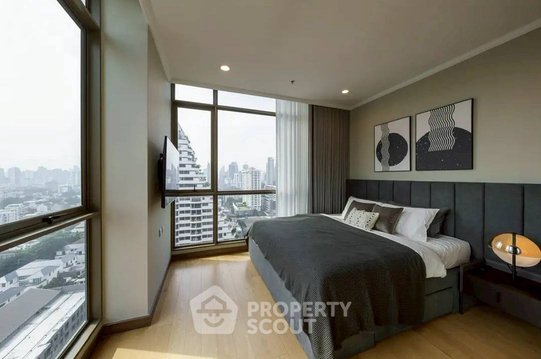picture 2-BR Condo at Supalai Oriental Sukhumvit 39 near MRT Phetchaburi (ID 2093304) - 8/18