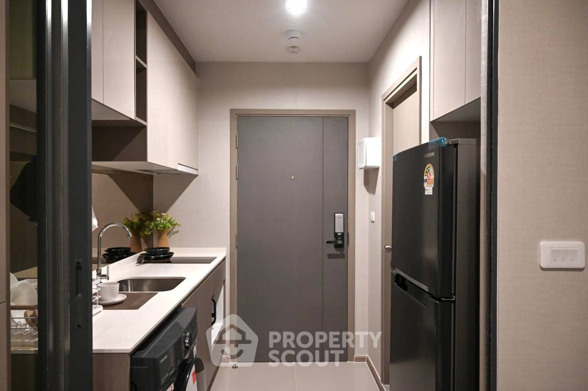 picture 1-BR Condo at Life Asoke - Rama 9 near MRT Phra Ram 9 (ID 2319287) - 2/8