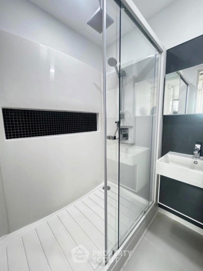 picture 2-BR Condo at The Room Sukhumvit 62 near BTS Punnawithi (ID 1996491) - 13/18