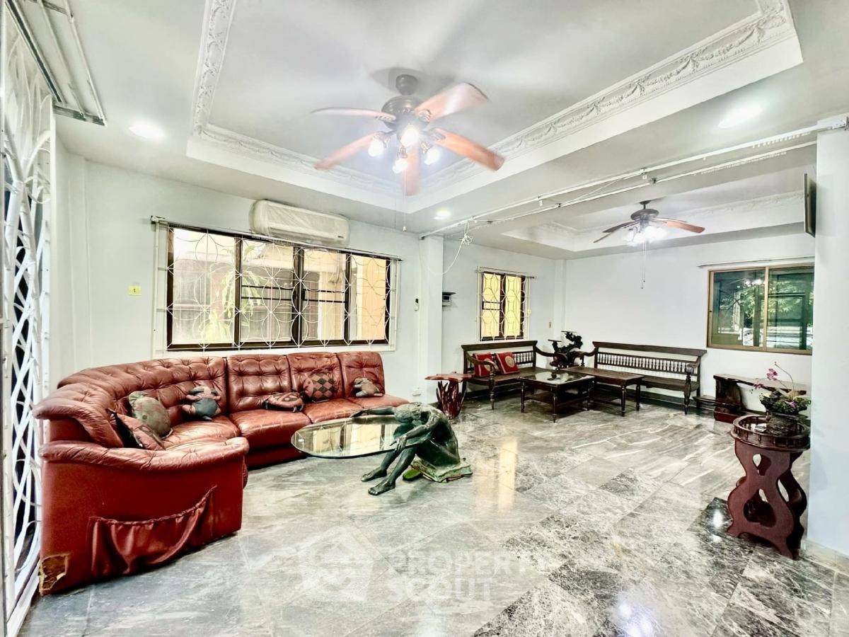 picture 6-BR House near MRT Bang Yi Khan (ID 1964631) - 27/35