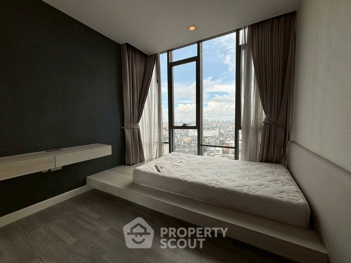 picture 2-BR Condo at The Room Bts Wongwianyai near BTS Wongwian Yai (ID 2304355) - 5/18