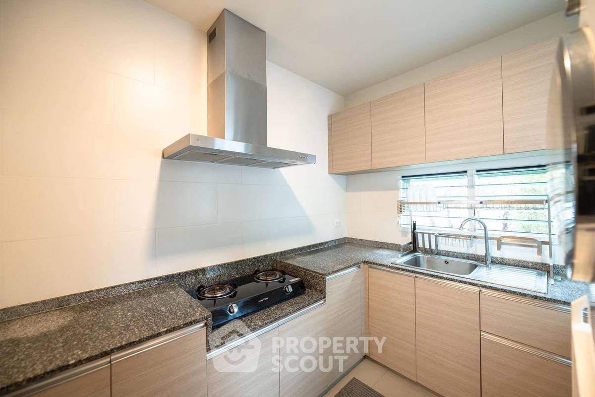 picture 4-BR House at Mantana Bangna-Wongwaen in Dokmai (ID 2079995) - 8/29