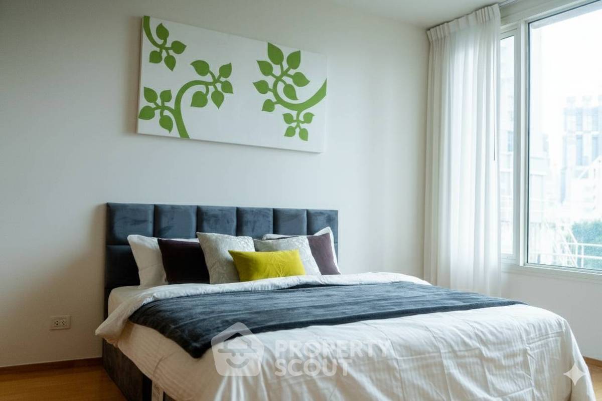 picture 2-BR Condo at The Empire Place near BTS Saint Louis (ID 2320350) - 3/16