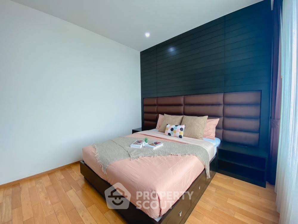 picture 2-BR Condo at The Emporio Place near BTS Phrom Phong (ID 2073135) - 7/13