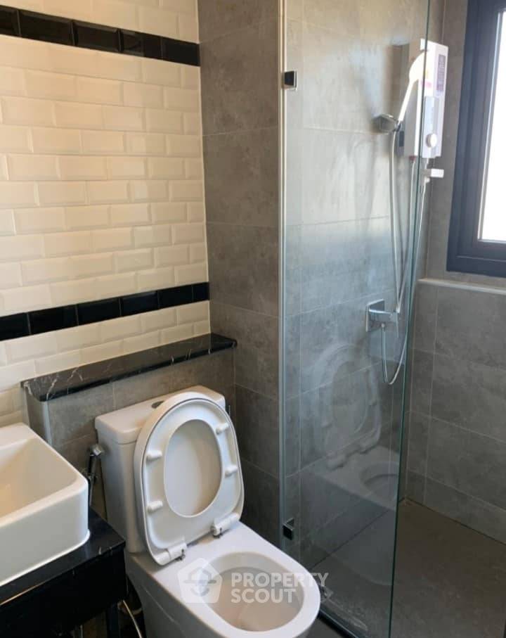 picture 2-BR Condo at Brix Condominium Charansanitwong 64 near MRT Sirindhorn (ID 1339942) - 10/11