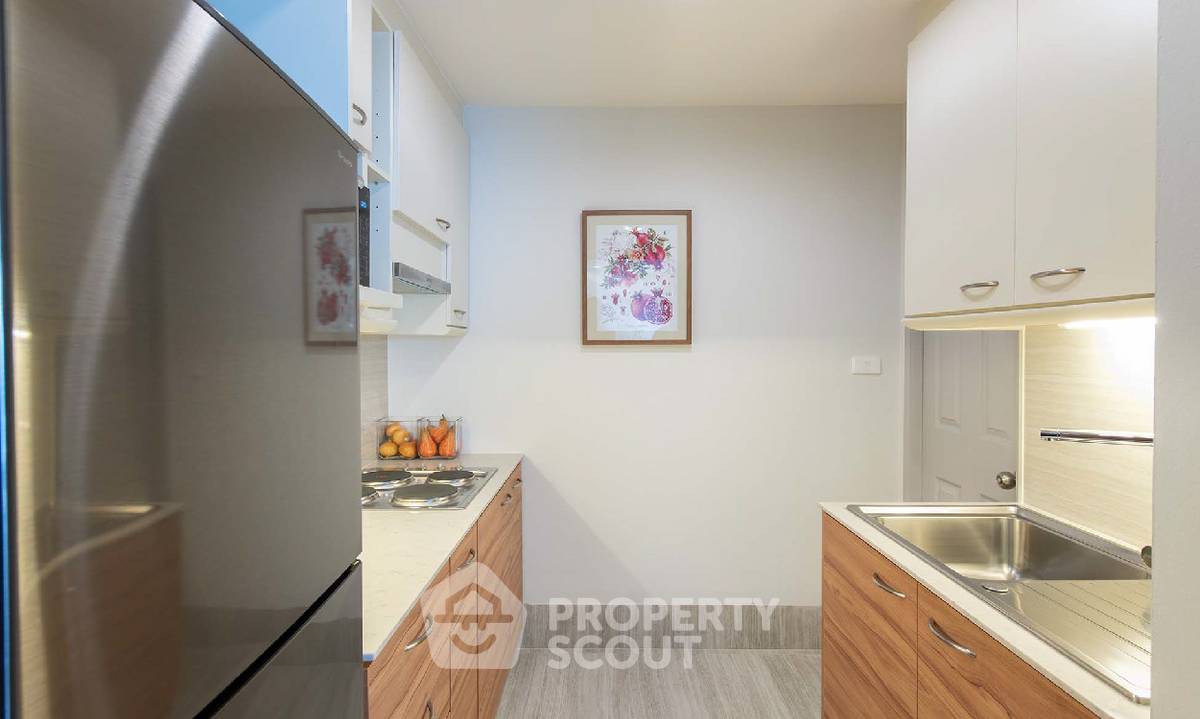 picture 2-BR Condo at Bangkok Garden in Chong Nonsi (ID 511589) - 10/13