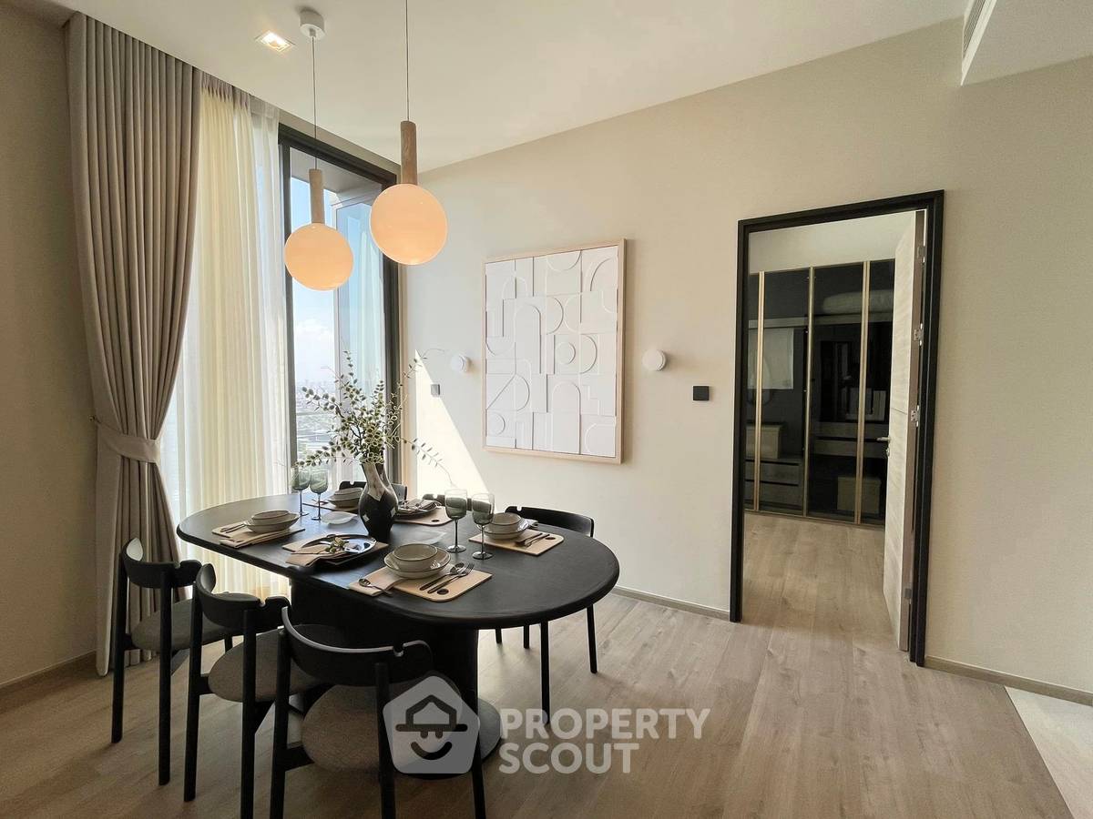picture 2-BR Condo at The Crest Park Residences near MRT Phahon Yothin (ID 1772666) - 3/10